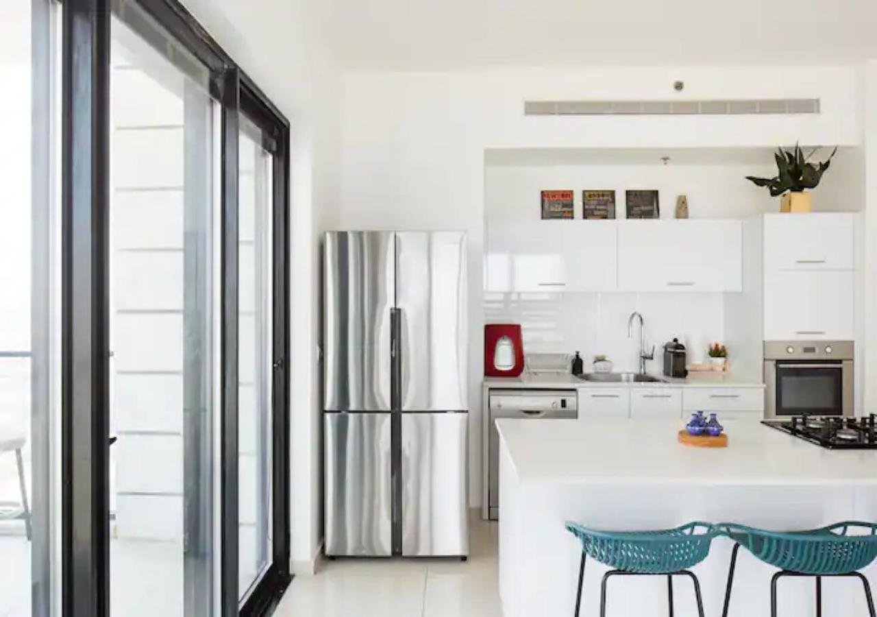 O&O Group- Special Apartment Sea View Luxury Tower 바트얌 외부 사진