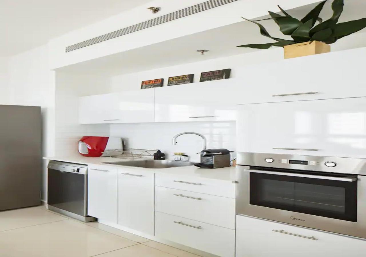 O&O Group- Special Apartment Sea View Luxury Tower 바트얌 외부 사진
