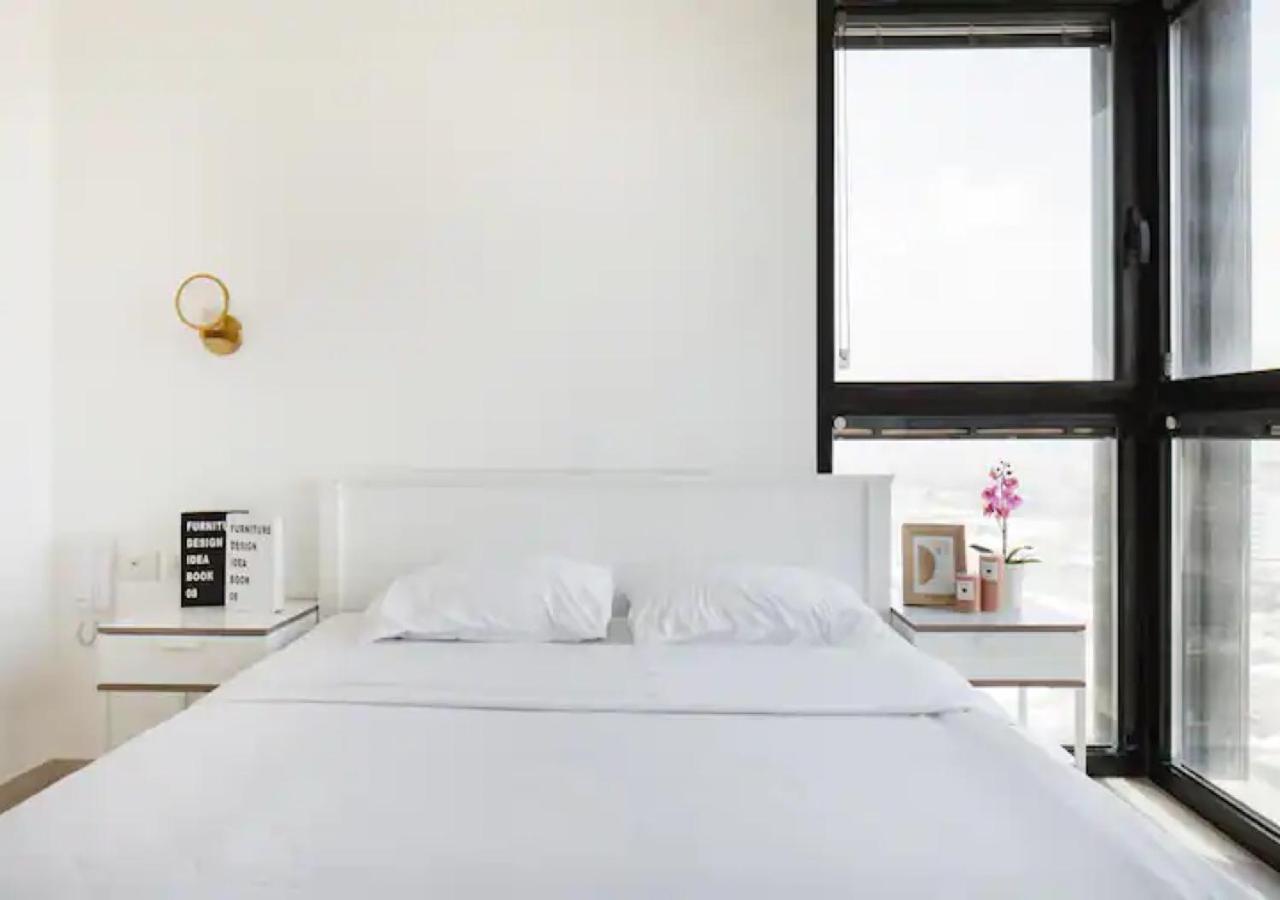 O&O Group- Special Apartment Sea View Luxury Tower 바트얌 외부 사진