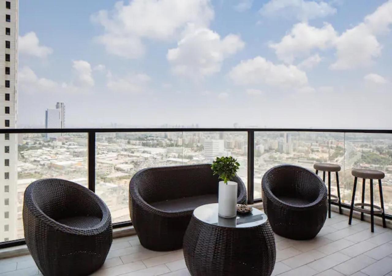 O&O Group- Special Apartment Sea View Luxury Tower 바트얌 외부 사진